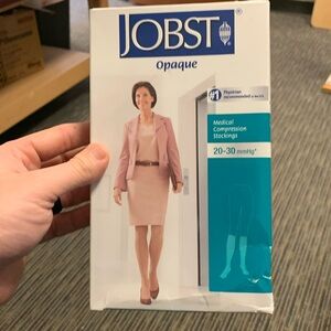 Jobst Opaque 20-30 mm HG medium knee high closed toe compression socks